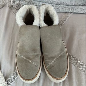 Toms shoes